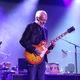 Illustration for article titled Peter Frampton is serious about his final tour, reveals degenerative disease diagnosis